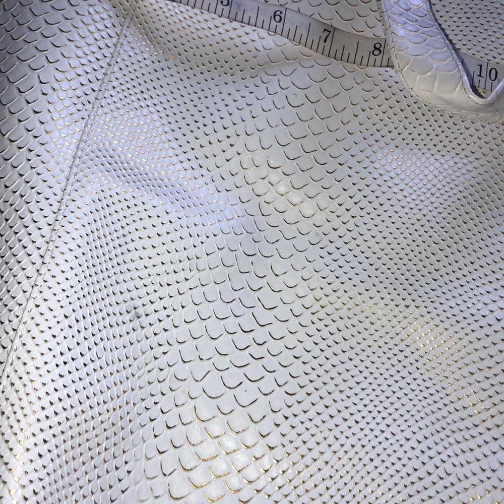 Tote - Picture 2 of 4